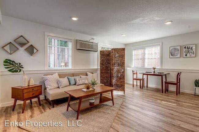 Building Photo - 1 br, 1 bath House - 21 SW Meade St Unit #B