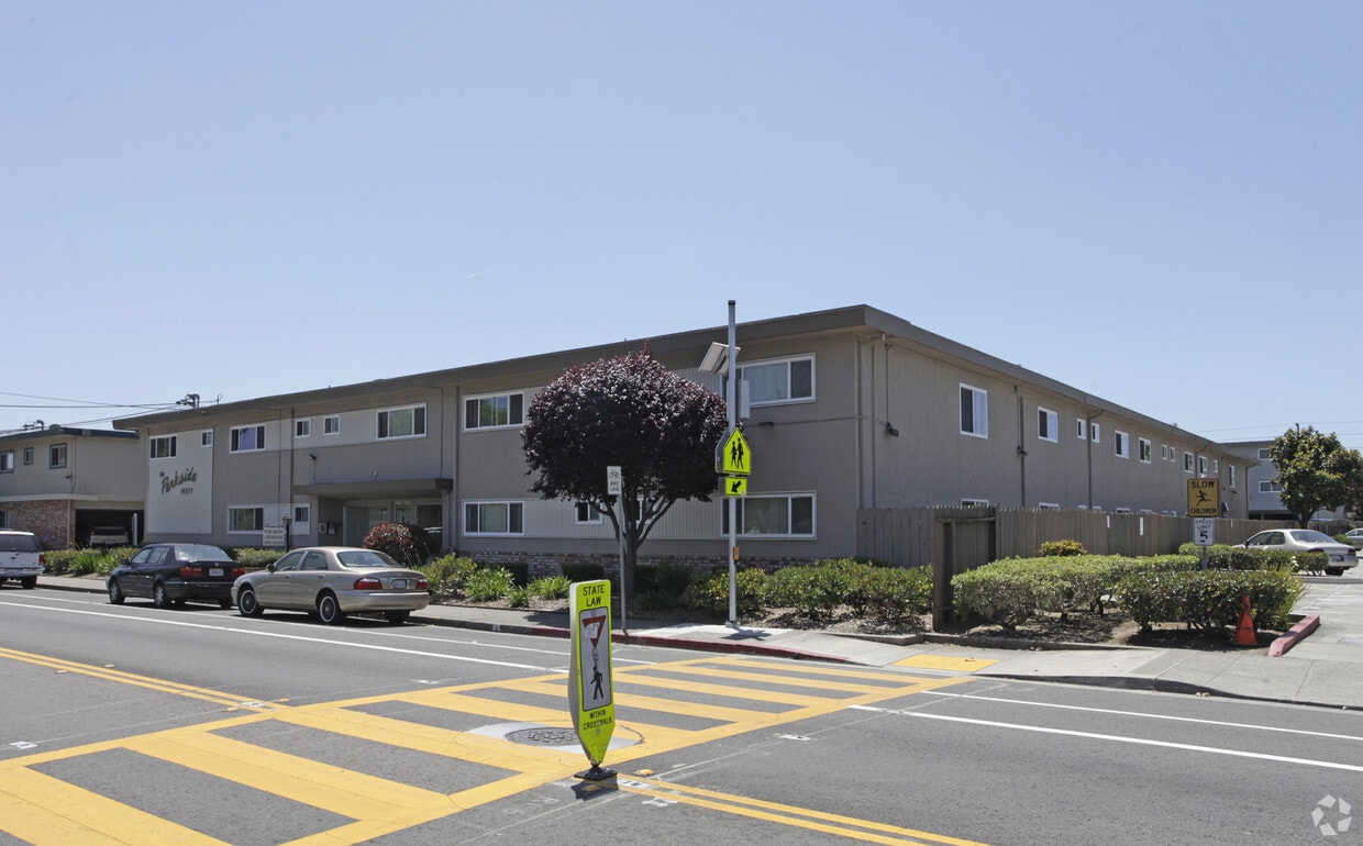 Exterior Photo - Parkside Apartment