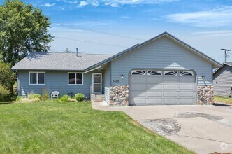Building Photo - 5690 Dove Ct