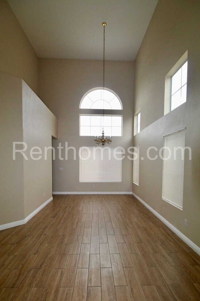 Foto del edificio - 11597 Trailbrush Point