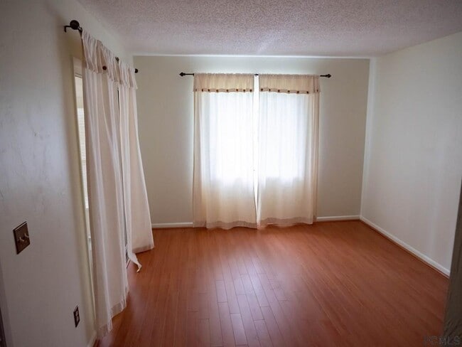 Building Photo - 74 Kings Colony Ct S