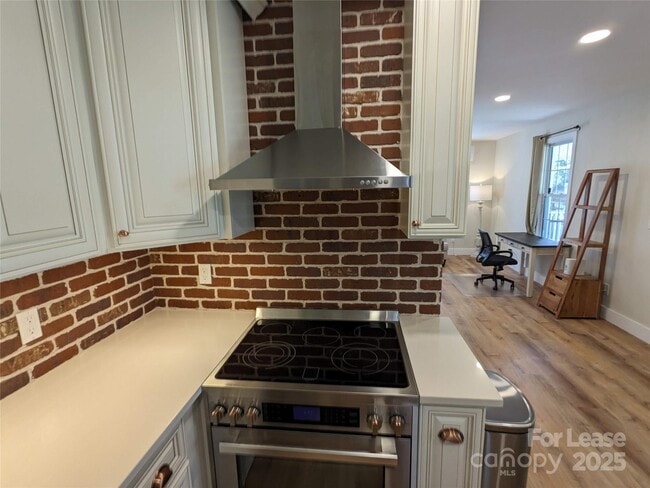 Building Photo - 29 Woodrow Ave