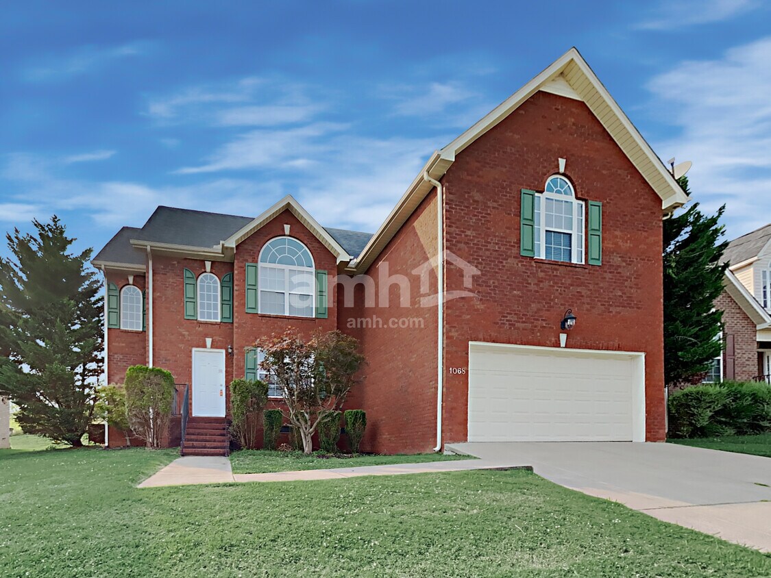 Primary Photo - 1068 Blairfield Dr