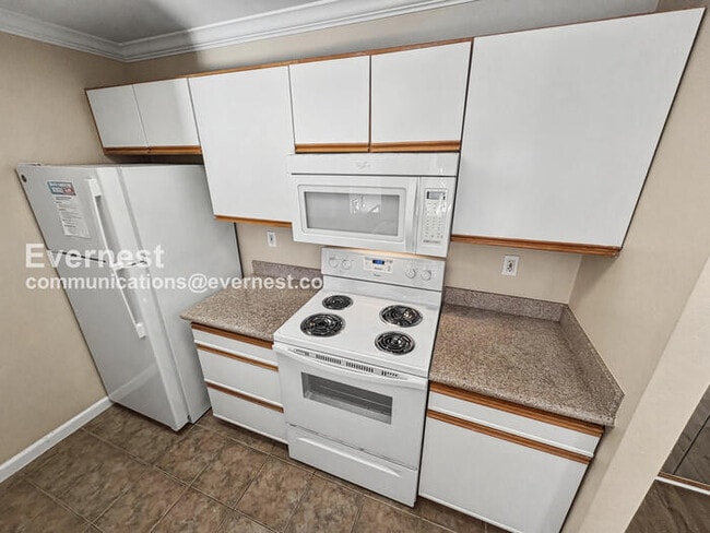 Foto del edificio - 3173 Wayside Plaza