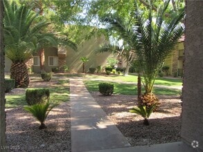 Building Photo - 4954 River Glen Dr