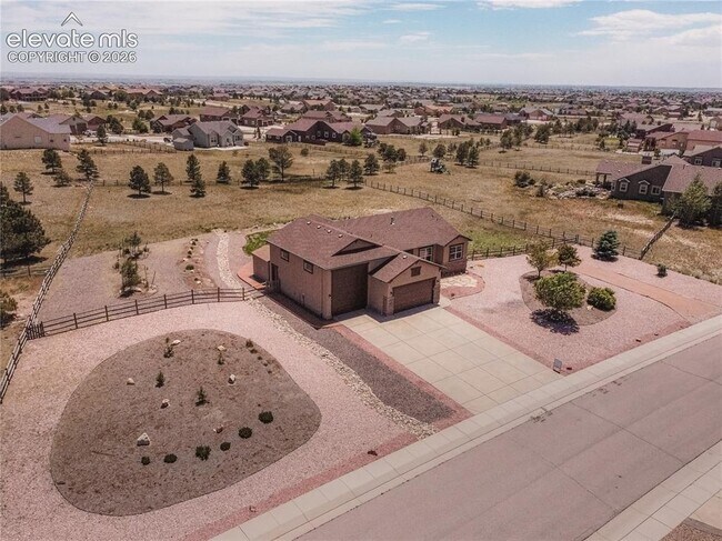 Foto del edificio - 11824 Black Hills Dr