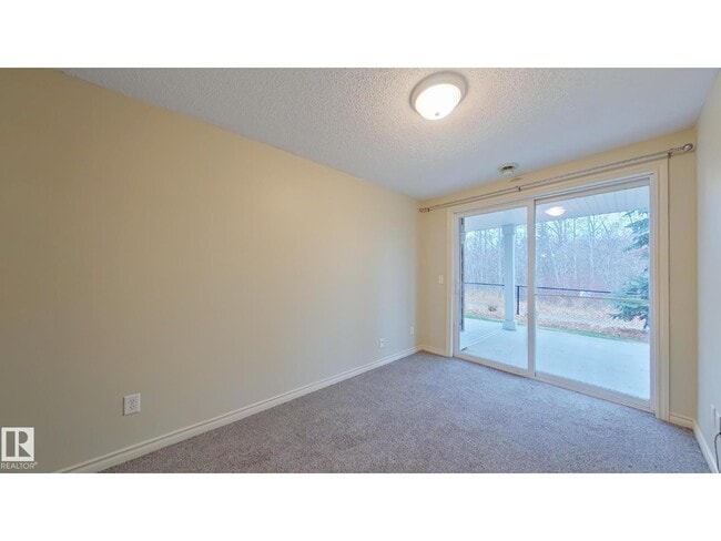 Building Photo - 3010 33 Ave NW