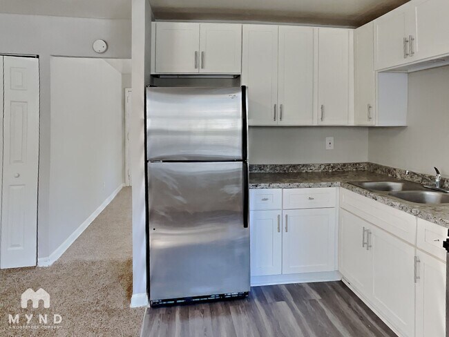 Foto del edificio - 3791 Clovis Ct NW