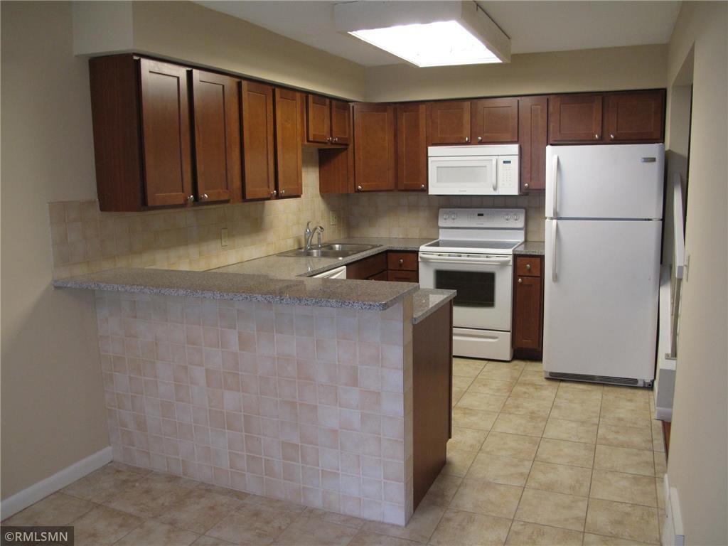 Primary Photo - 335 Elan Ct