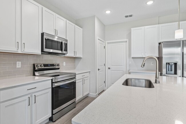 Foto del edificio - 1342 Shaker Ln