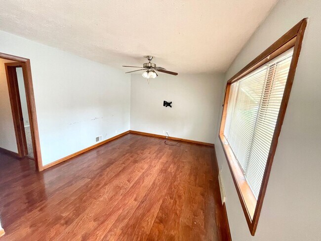 Foto del edificio - Spacious Ranch in Old Towne – Incredible V...