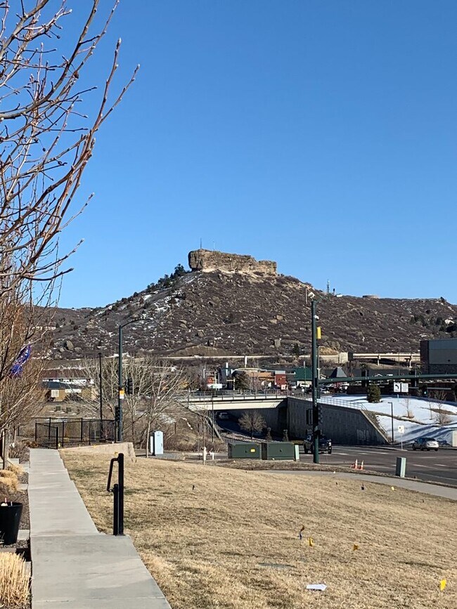 Foto del edificio - 1668 Cherokee Mountain Cir