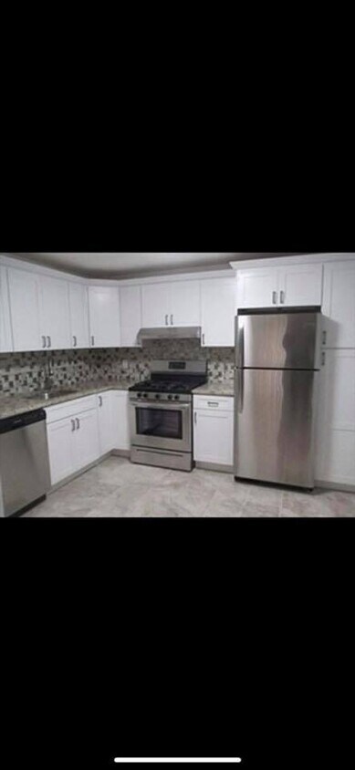 Primary Photo - 14 Kenmar Dr