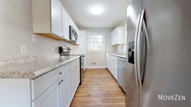 Building Photo - 318 S Harrison Ave Cary NC 27511 Large Lot...