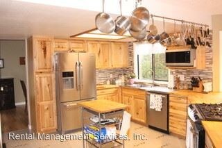 Building Photo - 3 br, 2.5 bath House - 3600 SW Brittany Dr