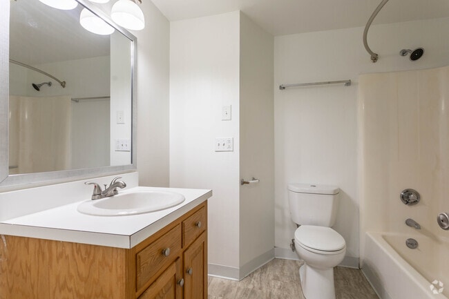 Bathroom - Studio - 278 Main