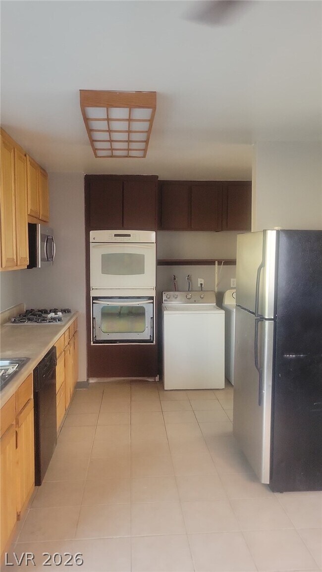 Foto del edificio - 4617 Stacey Ave