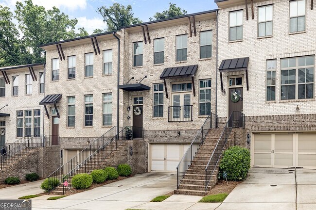 Foto del edificio - 720 Avondale Hills Dr