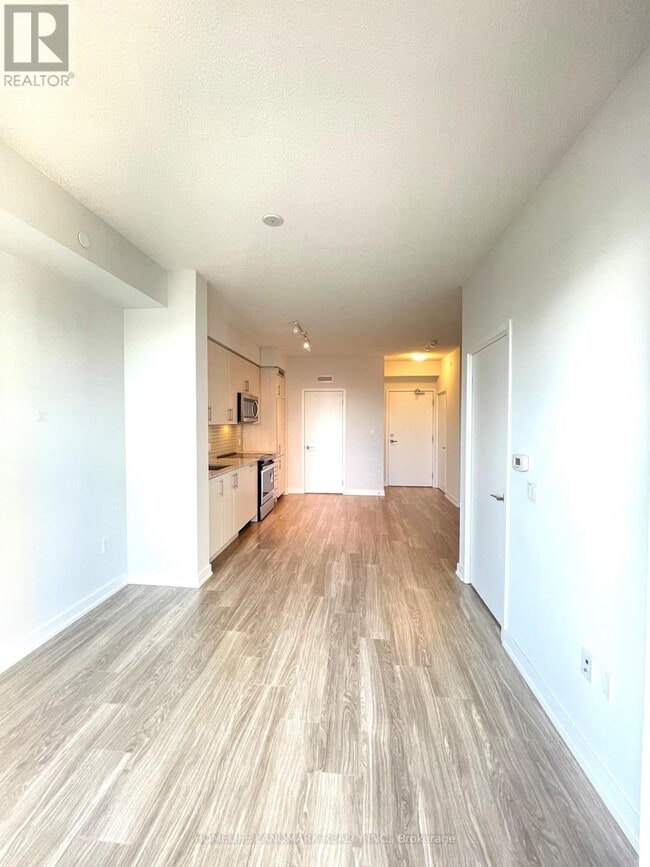 Building Photo - 4055 Parkside Village Dr