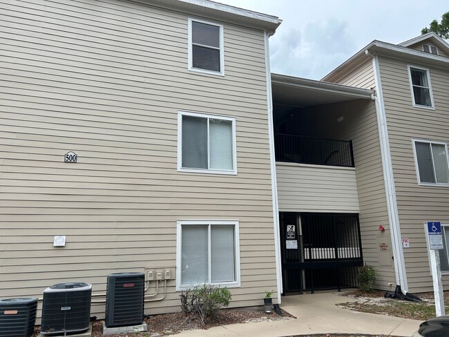 Building Photo - Call Today To See!