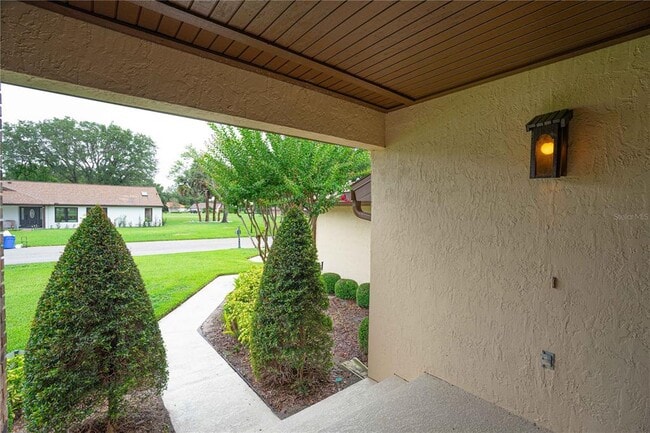 Building Photo - 6766 Edgeworth Dr
