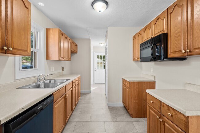 Foto del edificio - 5310 Winona Dr