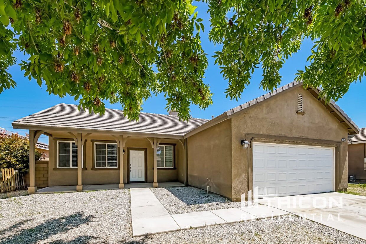 Primary Photo - 45508 Stanridge Avenue Lancaster CA