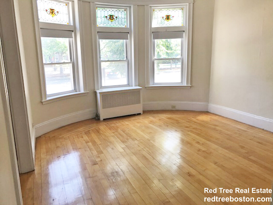 Foto principal - 1824 Beacon St