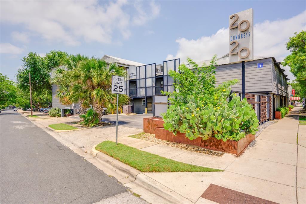 Foto principal - 2020 S Congress Ave