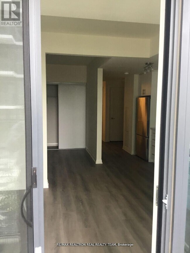 Photo du bâtiment - 9000 Jane St