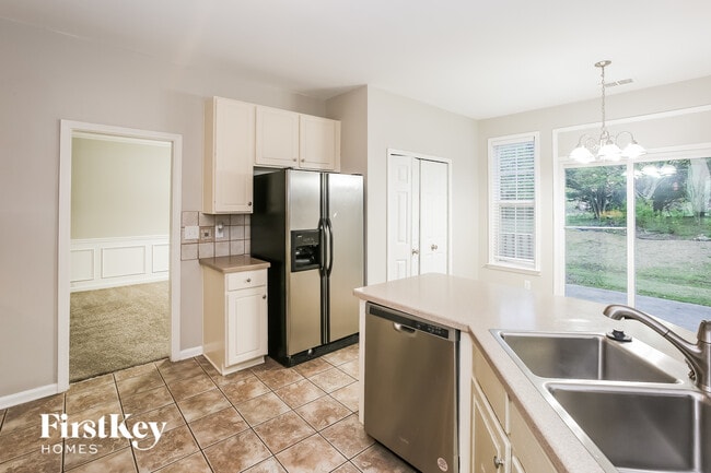 Building Photo - 8802 Glenover Cir