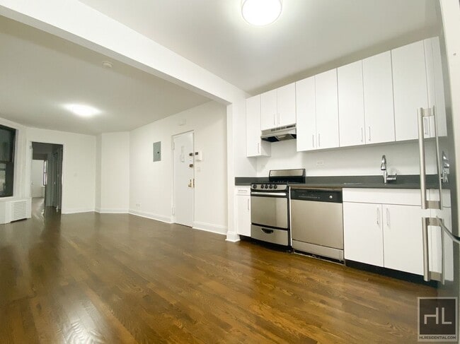 Building Photo - EAST 89TH STREET