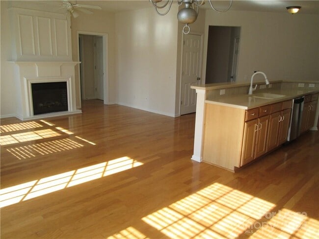 Building Photo - 11548 Costigan Ln