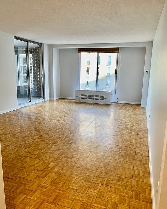Foto del edificio - 10 Brookline Pl