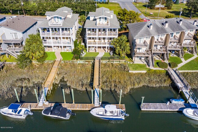 Building Photo - 316 Causeway Dr