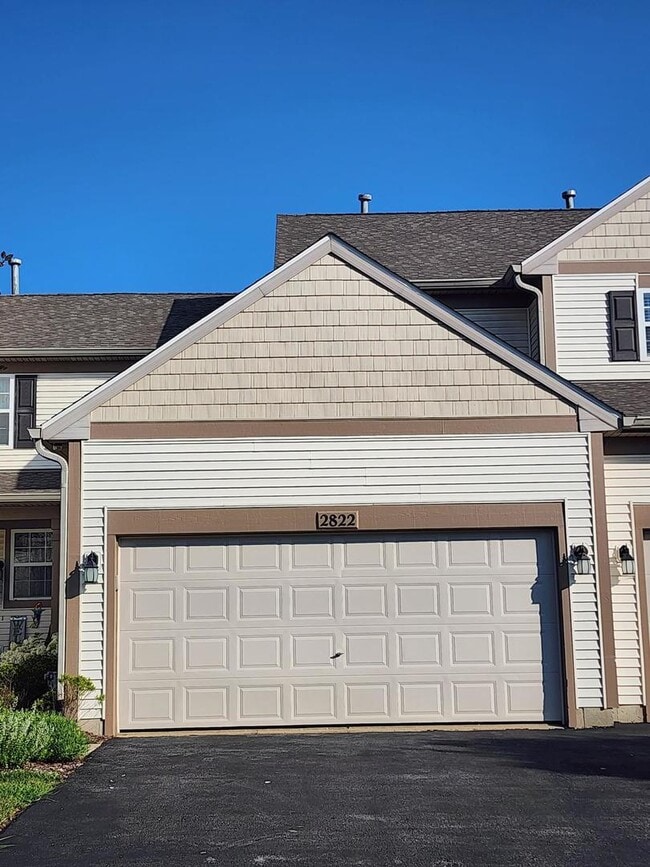Building Photo - 2822 Gypsum Cir