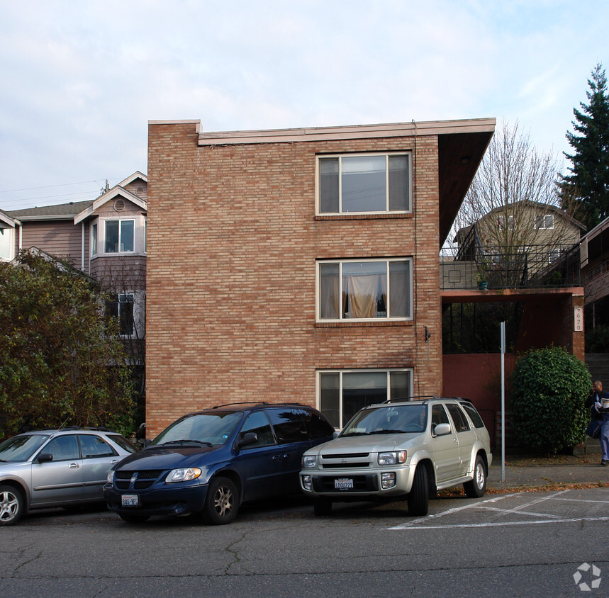 Building Photo - 5620 University Way NE