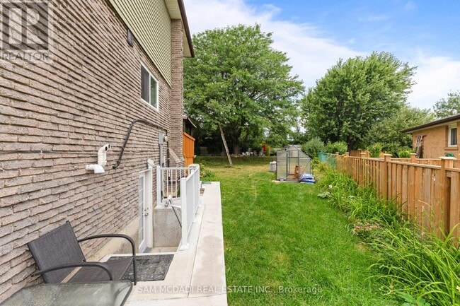 Building Photo - 7691 Wildfern Dr