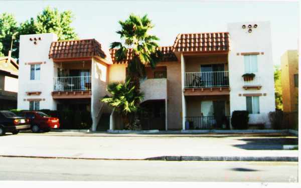 Building Photo - Sierra Baja