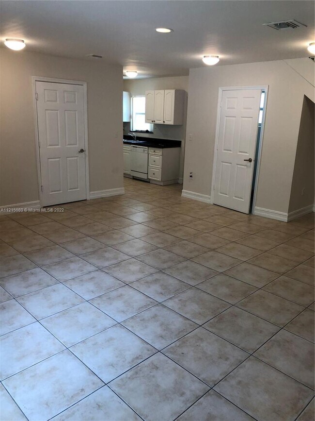 Foto del edificio - 1316 NW 3rd St