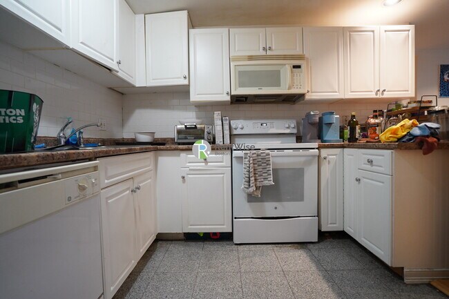 Foto del edificio - 9 Commonwealth Ct
