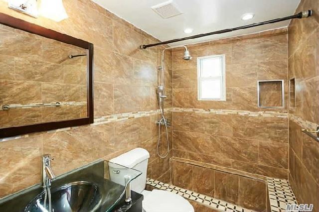 Building Photo - 1049 3rd Ave