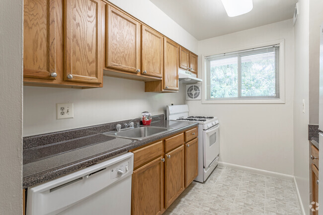 3HAB, 2BA - 1.060 ft² - Pinewood Plaza Apartments