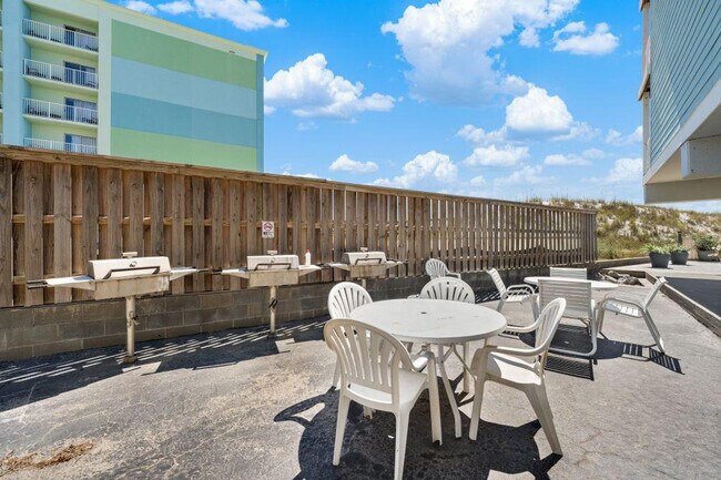 Foto del edificio - 23092 Perdido Beach Blvd