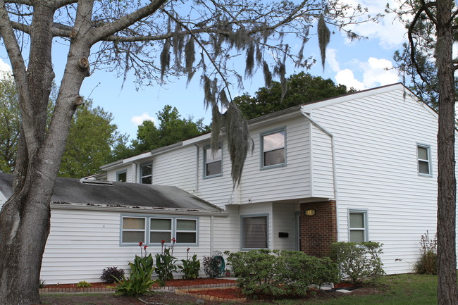 Foto del edificio - Mayport Ribault Bay Village