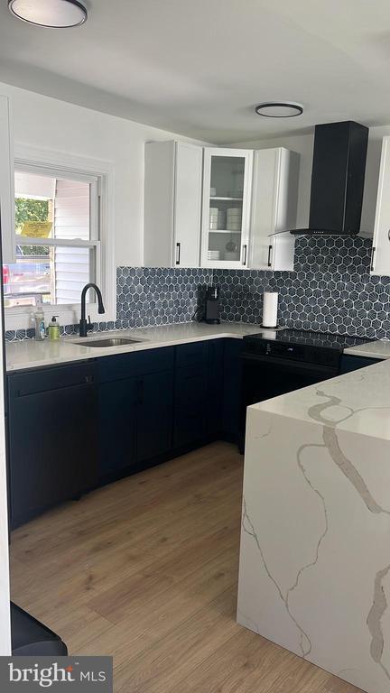 Foto del edificio - 29 Hinsdale Ln