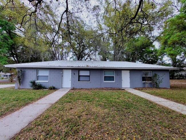 Foto del edificio - 3810 Deeson Rd