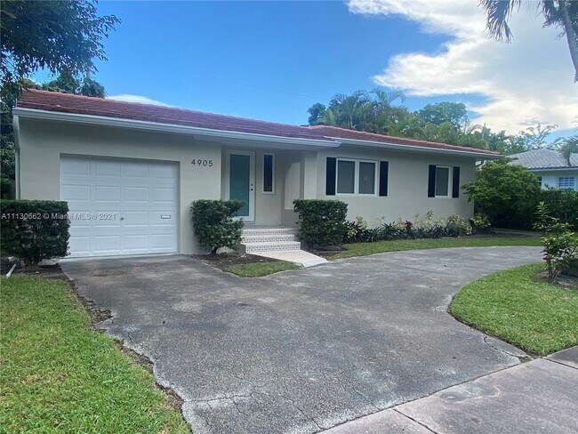 Building Photo - 4905 Riviera Dr