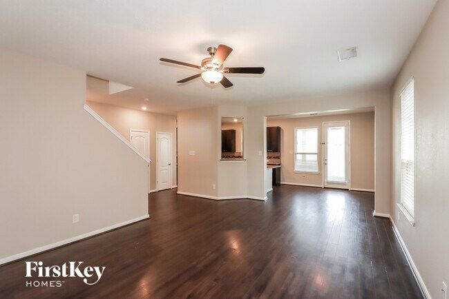 Building Photo - 5214 Pine Forest Ridge St