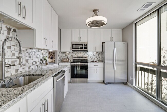 Foto del edificio - 2210 S Quincy St